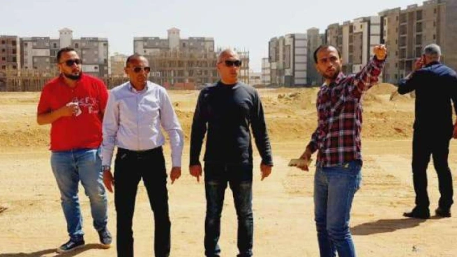 وزير الإسكان يلتقي بكبار مسؤولي شركة "أبناء حسن علام" لمناقشة تقدم تنفيذ المشروعات