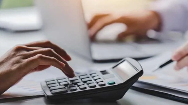 قرار ضريبة إضافية موحدة لتحسين بيئة الاستثمار