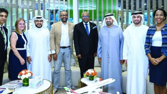 أحمد بن سعيد يعزز التعاون مع رئيسة الأسواق العالمية في باي بال