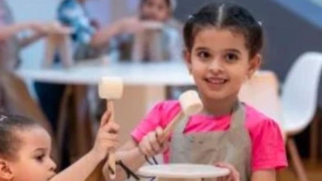 مهرجان الشارقة القرائي يطلق ورشة فنية لتحويل خيال الأطفال إلى لوحات مبهرة