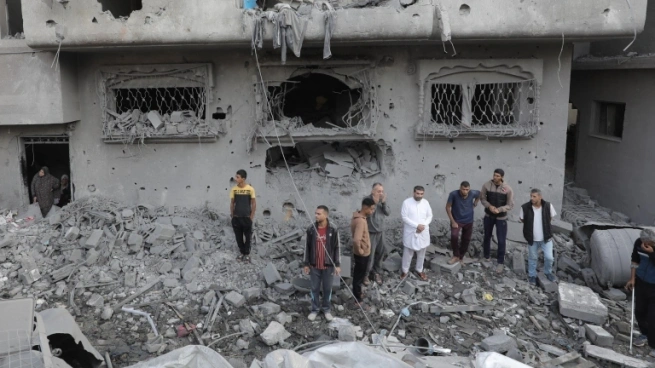 شهداء وإصابات جراء غارات إسرائيلية على غزة اليوم