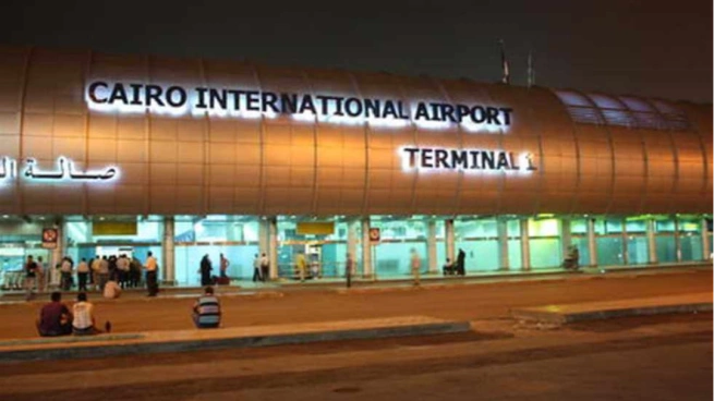 مطار القاهرة يطور خدمات للعائلات والأطفال
