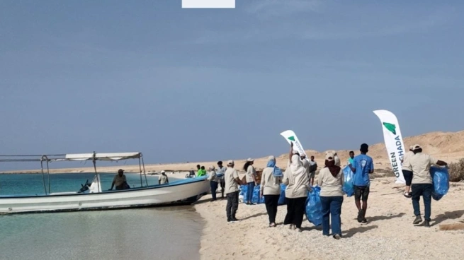 وزارة البيئة تطلق حملة تنظيف في محمية الجزر الشمالية لتعزيز الاستدامة البيئية