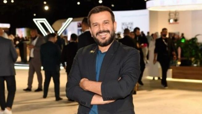 سبب وفاة الإعلامي السوري صبحي عطري عن 48 عاماً