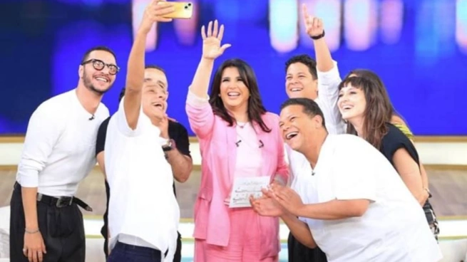 نجوم الساحل في ضيافة برنامج «معكم منى الشاذلي»