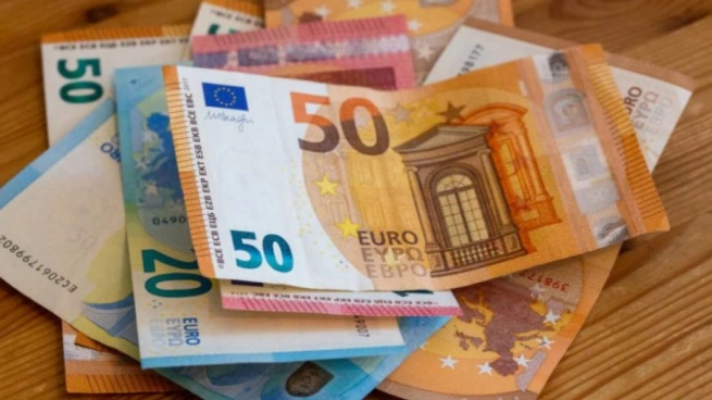 سعر اليورو مقابل الجنيه المصري اليوم 8 مايو 2025