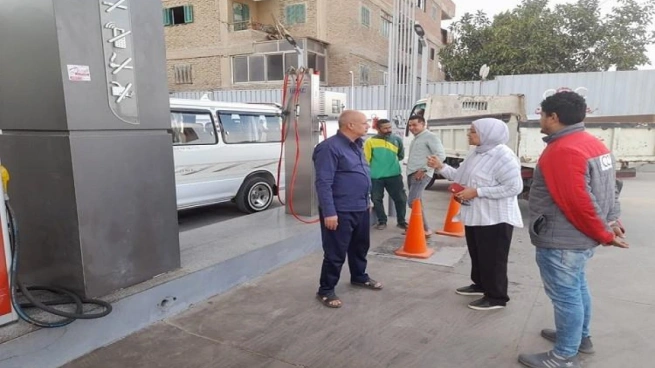 جهود مكثفة لمتابعة تطبيق التعريفة الجديدة في مواقف السيارات بسوهاج