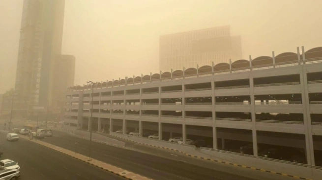 الأرصاد الجوية تحذر من أمطار ورياح مثيرة للغبار