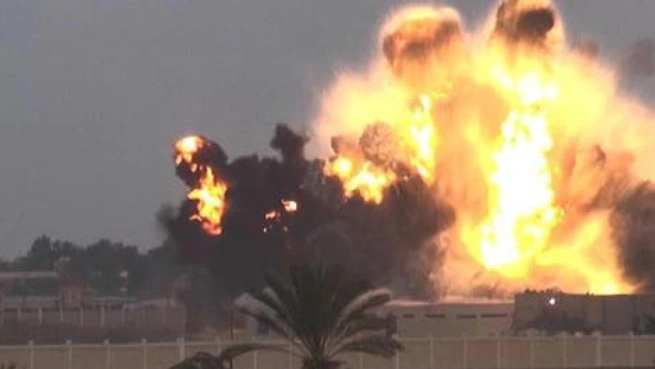 التلفزيون الإيراني يكشف ملابسات انفجار ميناء الشهيد رجائي في بندر عباس